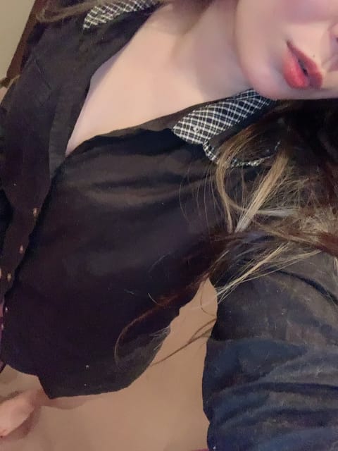 おはようございます🫡

昨日来てくれたお客様ー！
少しでもスッキリできたかな？🙄
カウンセリングでお聞きしてた場所じゃな