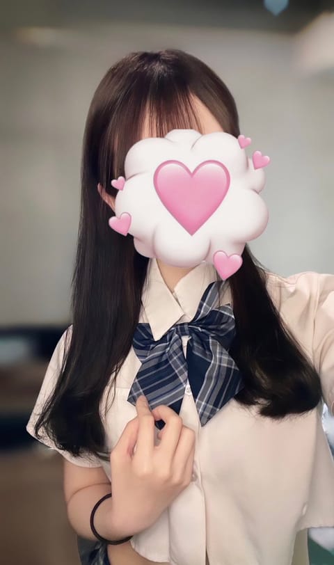 こんばんは🌙ゆきです🤍

本日20:00から出勤してます🫡✨️
みんな会いに来てね〜👋🏻🎀

事前予約もお待ちしてます🌟