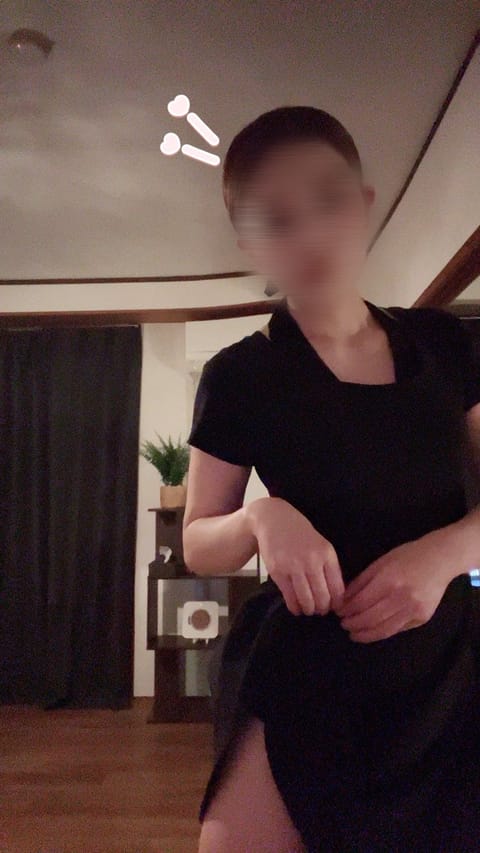 🎀 ~24:00まで出勤です

たくさん癒します♡よろしくお願いします♡