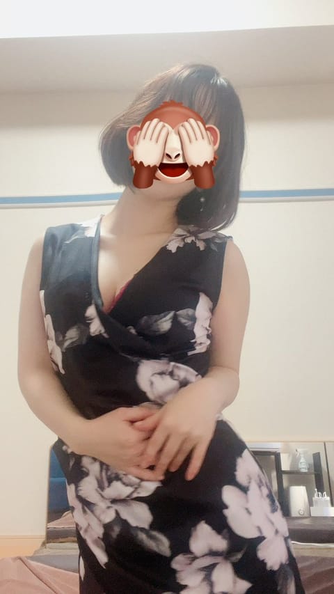おはようございます✨
お久しぶりな丸山です😝

本日11時から出勤してますので是非、癒されに来て下さーい💕