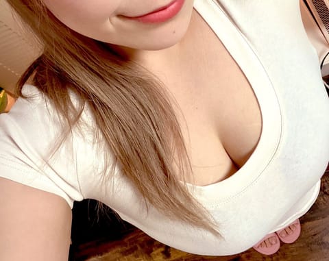 出勤しました〜🫶
ご予約の方気をつけていらっしゃってください♡