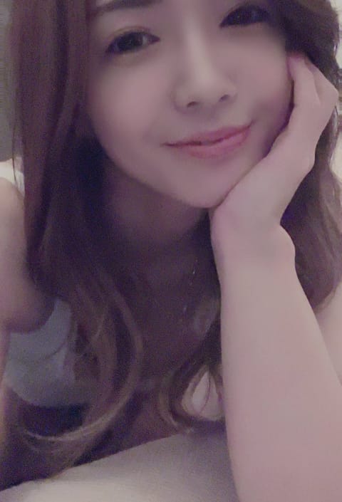 雨嫌ですね*☂*̣̩⋆̩

本日もご予約満了ありがとうございます·͜· ❤︎
足元気を付けてお越し下さい😊
明日も出勤し