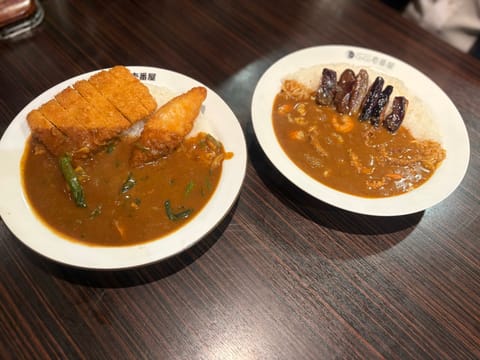 仲良しさんとCoCo壱食べてきたよ🍛
さて、私はどっちを食べたでしょう〜⁉️