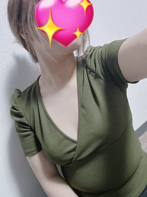 レクスグラン新所沢に入店させていただくことになりましたれなです。よろしくお願い致します🥰🙏