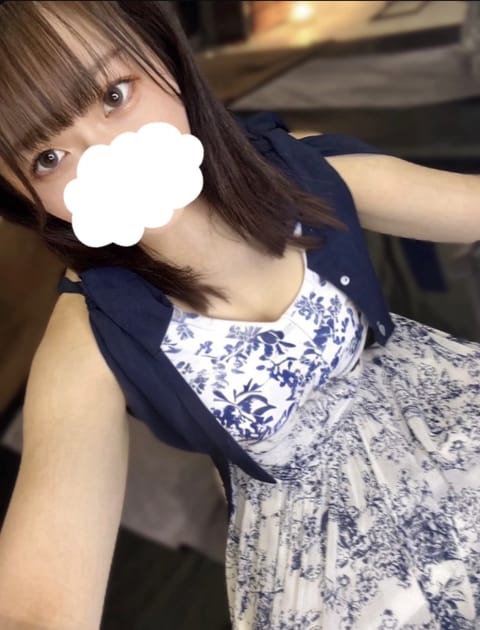 明日は華金✨️
ひよは神田ルームで22:00-5:30まで出勤します！
1週間の疲れをひよが幸せな気持ちでいっぱいに