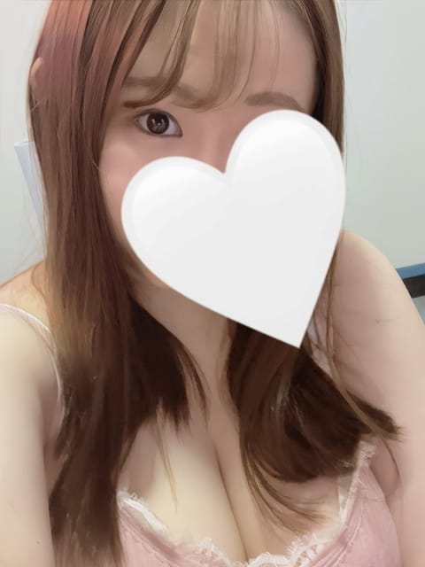 本日！18時からお部屋います〜

日が落ちるのが早くなってきて夏の終わりを感じてますがまだ気温はあつあつ❤️‍🔥

お部