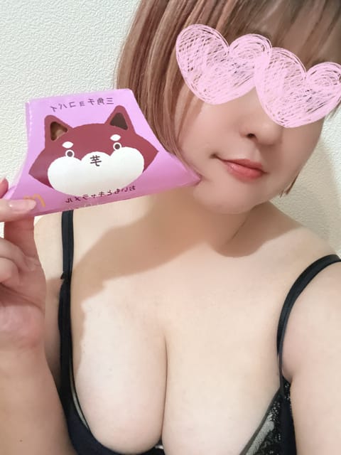 三角チョコパイ、食べたことないけど、
🍠やから買ってみた✨
おいしい💕