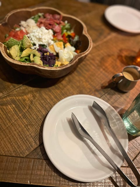 こんにちは〜☺️

この間は友人と一緒に代官山のレストランに行って来ました〜🥰🥰

本日も受付21時までですのでご予約お