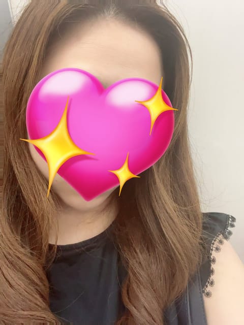 こんばんは🤍
皆様いつもご予約ありがとうございます😊
来週の出勤予定です☺️

吉祥寺
13日☁️19：30〜23:30