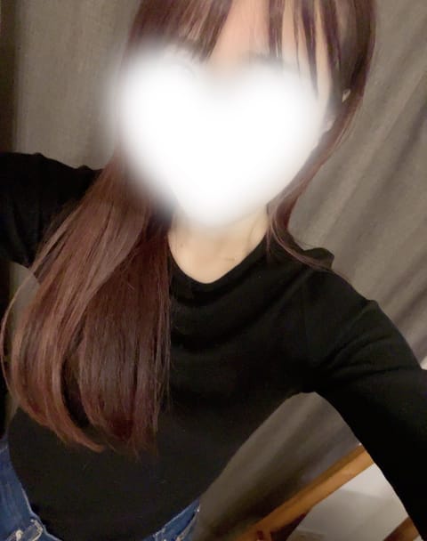 本日もご予約いただいたお客様ありがとうございました🙂‍↕️✨

いつもかわいい差し入れありがとう〜🥲🥲✨
久しぶりに会え