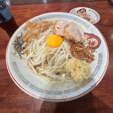 実は先日ひとりで二郎系のまぜそばチャレンジしてきました～🍜💓

ラーメン大好き過ぎて美味しいラーメン屋さんの情報交換して