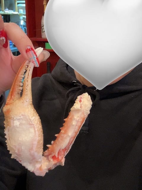 今日もお疲れ様です🩵

昨日はお腹いっぱいになるまで
蟹食べてきた🦀🩵

27，29，30日 23時まで居ます🐰🩵
今年