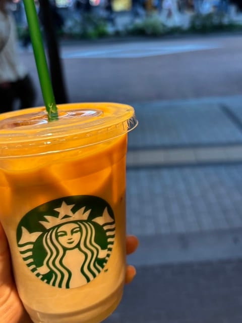 スタバ全然飲まないからひさびさに飲んだらやっぱおいしかった☕️✨️
今やってる名作？みたいなのも気になる！