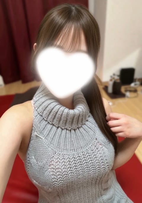 はじめまして♪
Noviaに在籍しております 小坂まみ です🎀
まみのドキドキ密着施術体験しに来てください💕

