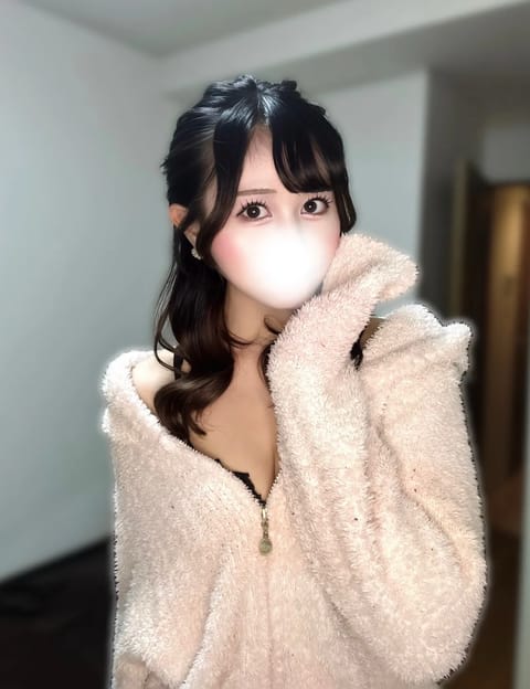 お気に入りだったもこもこパジャマは
もう暑くて着れないな( ꜆´꒫`꜀)

夏仕様のさりに会いに来て？😚💖
