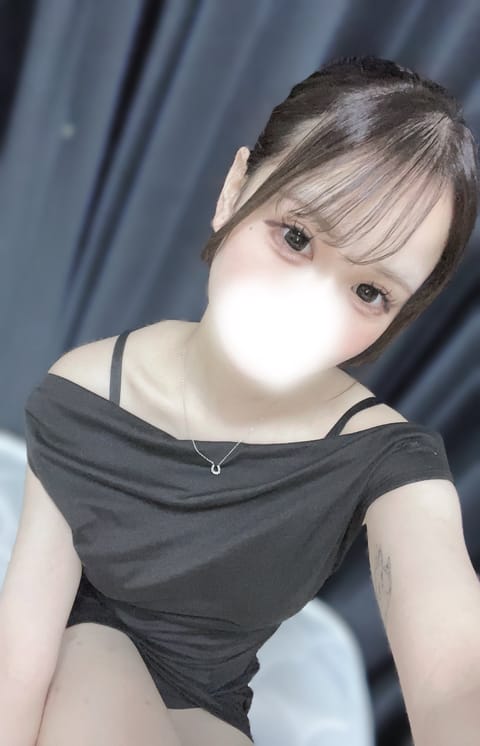 こんにちは！GWぶりですദ്ദിᵔ.˛.ᵔ₎

本日は本厚木🤚🏻
4:00まで居るよん🎵
話したいことたくさんある！予約