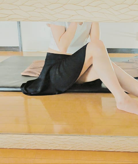 お疲れ様です😊
今日21時〜出勤してます✨
お時間の合うお兄様方ぜひ癒させてください♪
お待ちしてます💕