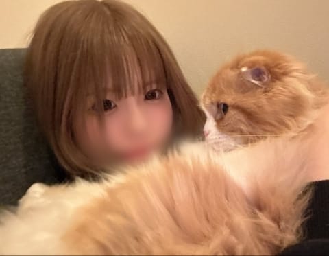 休憩中にこの子との写真ながめてる🐈‍⬛🫧
おしごと中もちょっとだけ帰りたくなるやつ…。笑
今日もほどほどにがんばります☺