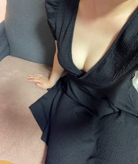 出勤しました〜☺️
24時までです‼️お待ちしてます🌟
@cocospa_