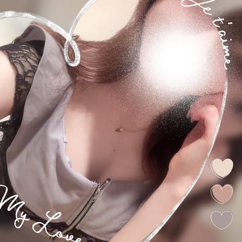 ゆきです
今日もいます🤍ྀི

暑いから来るお兄様熱中症気をつけてね(>_<｡)💦