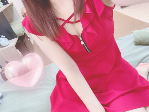 こんにちは🌱
今日は雨予報だったのに降らないで嬉しい☺︎木曜日、そろそろお疲れではないですか(*'ω'*)12時〜18時