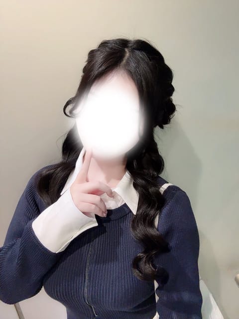 昨日も会いにきてくださったお兄様
ありがとうございました💘🫧 ˘ ܸ.   .ܸ˘︎  

次の出勤… 今日の🕓22:0