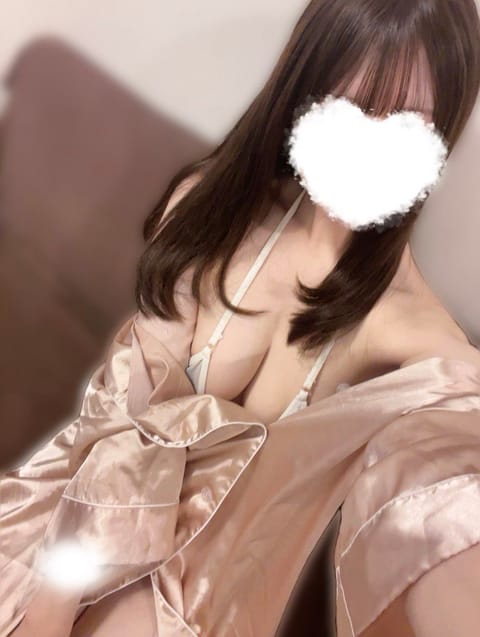 こんにちは🤍ゆあです🥞
また新しくつくりました♩⟡がんばる！

7月🌻
【1日(水)13-21池袋】
【2日(木)13-