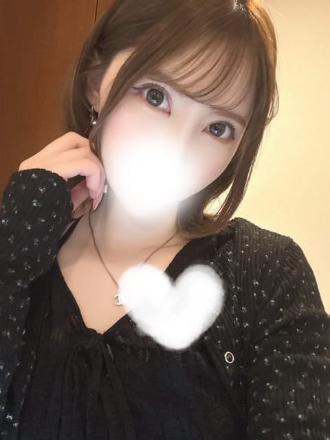 全然更新できてなくてごめんー💦
今日新宿で13:00～20:00まで出勤してます🤍
遊びに来てくれたら嬉しいなー💫
ご予