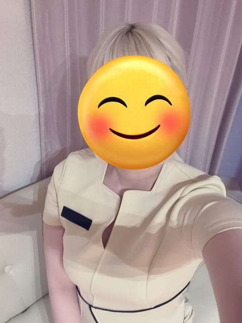 本日出勤しました！
3月も中盤ですね！！はやい！！
お待ちしてます🫶🏻