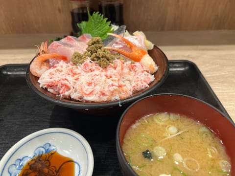 金沢に到着し
ホテル フロントでスタバ（しかもベンティ）全部こぼした😭

無料で作り直してくれたスタバさんの神対応に泣き