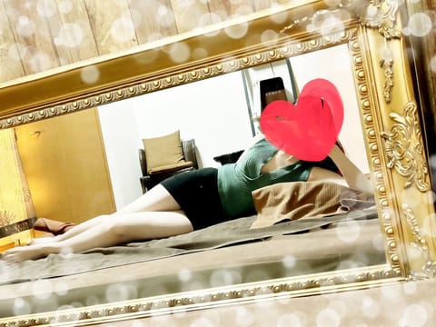 こんばんは
夜は少し涼しくなってきましたね！

今週土日出勤します🫶
お会いできるの楽しみにしてますね♡

9/7（土）