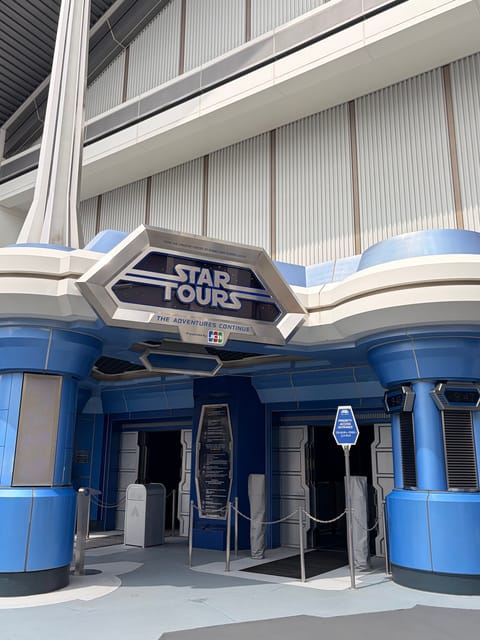 滑り込みでマンダロリアンバージョンのスターツアーズに行ってきました！

登場したグローグーに黄色い歓声とんでて最高に楽し