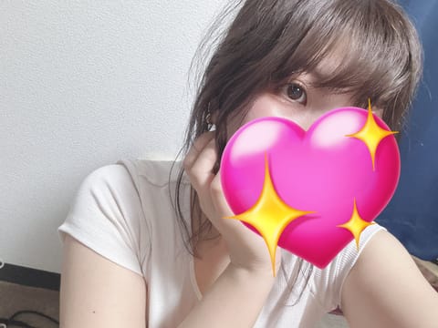れな出勤しました、お兄様方と楽しいお話ができるのを楽しみお待ちしております🥰
本日は20時までと長めにいますので、寂しく