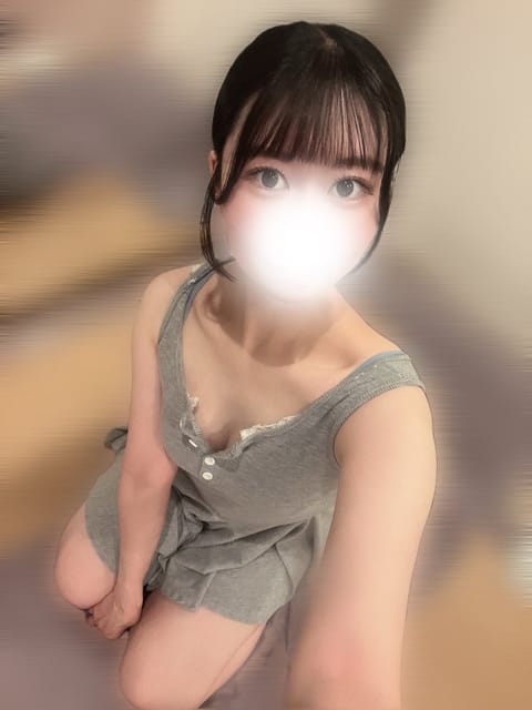 本日浜松町います⭐️
地震大丈夫でしたか！？深夜だったのでびっくりでした、、
あの音で起こされるの嫌だよね〜😩
今日もお