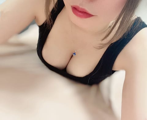 𝔾𝕠𝕠𝕕 𝕄𝕠𝕣𝕟𝕚𝕟𝕘 ☀︎*.｡

今週最後🥺ちょっと天気悪いけど
今から晴れるみたいです🌼わーい

本日も対よろ㌠