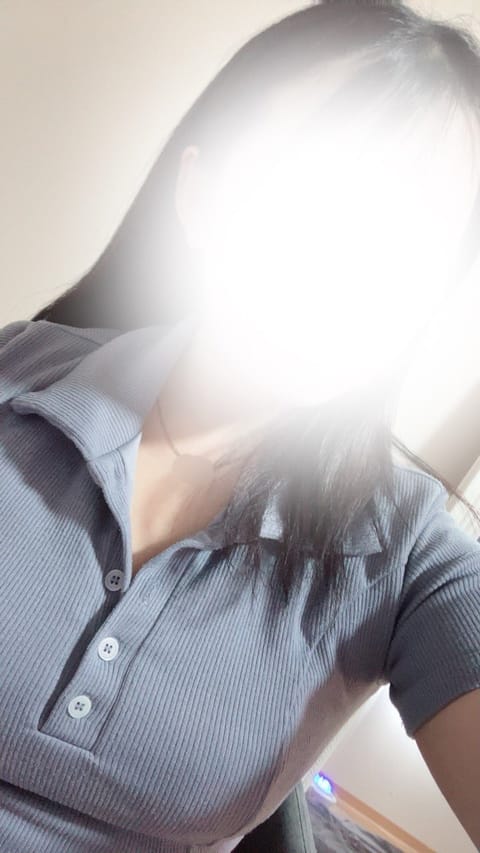 今日から出勤しました♡
未経験で緊張しますが頑張ります(ง •̀_•́)ง

早速初めてのお客様とお会いできました👏
と