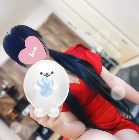 こんたか！🥛

陽気が安定しない日が続いて体調崩しやすいですね。お身体辛くないですか？
急ですが、明日追加出勤決まりまし
