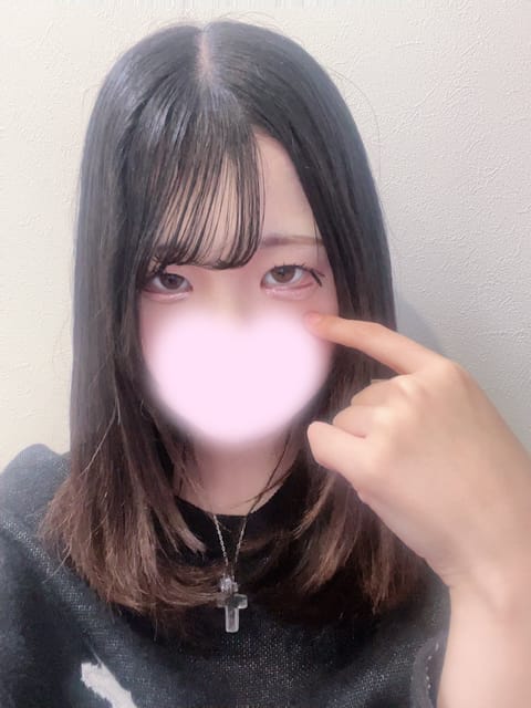 こんばんは！
明日からまた4日間㊗️初船橋ルームいます！

「 14:00~2:00 」までいます♡

事前予約もお待ち