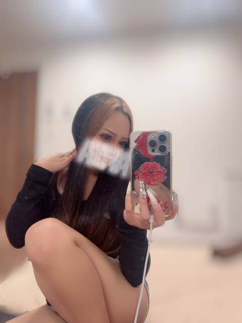 本日10月30(木)22時30-2時00までいます️🩵
お時間合うお兄様お待ちしてます🥺️🩵