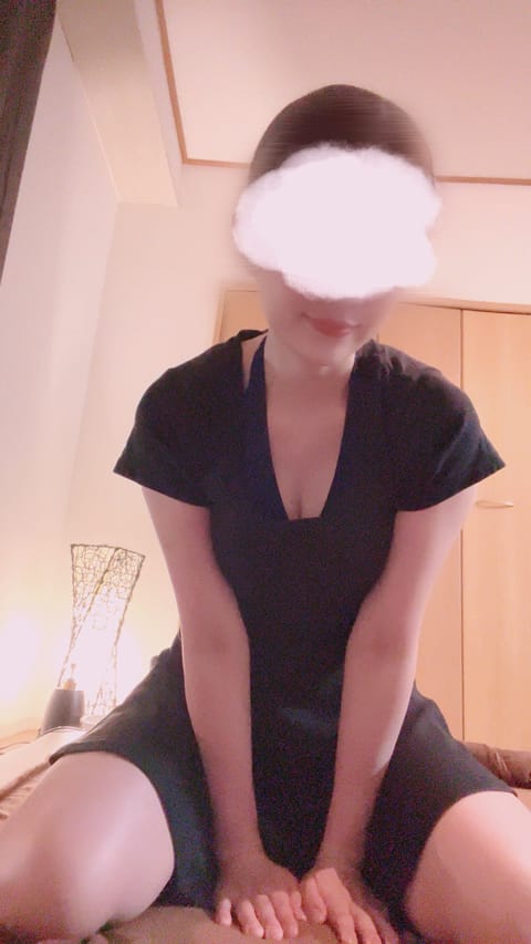 🎀本日出勤してます…！

22:00~🈳

お待ちしてます♡