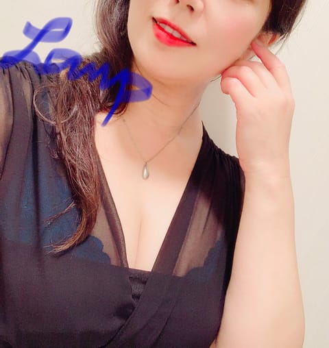 暑い中頑張っているあなたに
癒しと　とろけるご褒美を✨

外気の猛暑の後の室内の涼やかさ
攻めの後の包み込み
お喋りの後