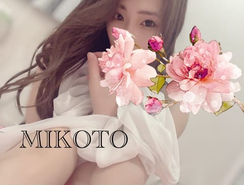 今日は21時から🫧
久々に会えるの楽しみすぎる🥰

22:50〜残りひと枠、
埋めてもらえると嬉しいです🩵