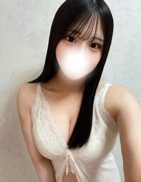 こんばんは🌙

今日も一日暑かったですね🫠
暑いと疲れるし頭痛くなっちゃうから
キライー
早く冬になって、温泉沢山行きた