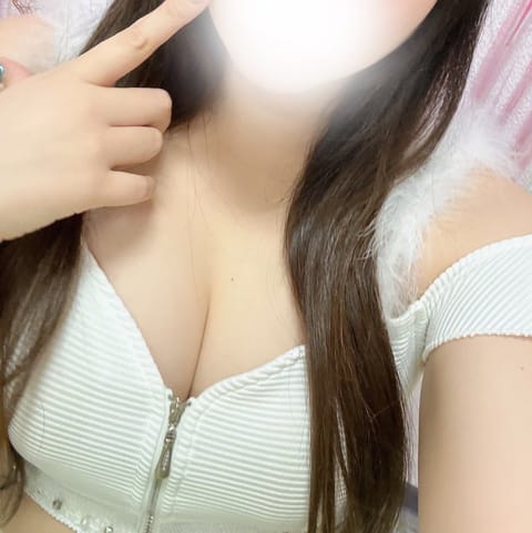 出勤しました、5時まで〜🎀😚

2コマ漫画😸💖💖💖💖
ちなみに明日の朝もいます、
夜と朝どっちのせつなさんにする？？