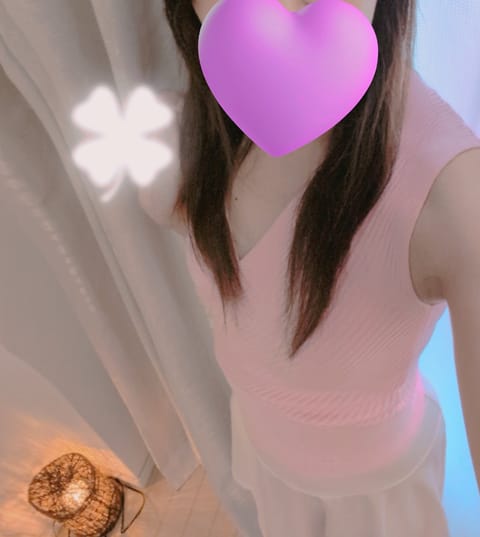 皆さんこんにちは☺️月森です✨️
昨日は暑くなったけど今日は雨ですね🌂
寒暖差お気をつけて過ごしてください🌡️

次回の