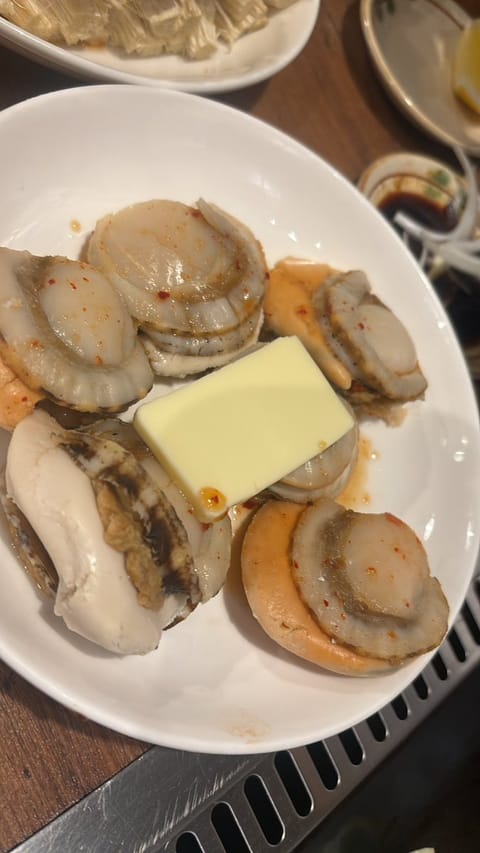 毎日美味しいもの食べすぎてデブです🐖
ダイエットしなきゃ、、、、