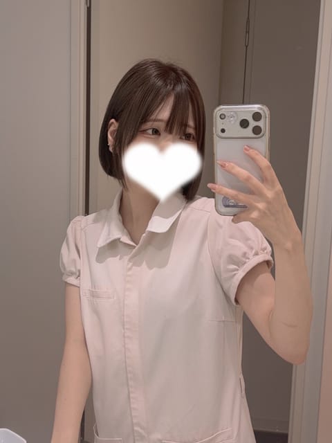 次回の出勤予定です🗓️🤍

8/22(土) 12:00〜20:00
8/23(日) 17:00〜20:30
8/24(月