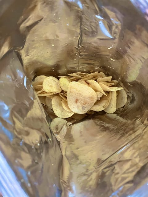あぁぁあ手が止まらないよぉぉお😂
BIGBAGってBIGじゃないよねぇぇぇ！
もう…このまま食べ切って寝る…😇