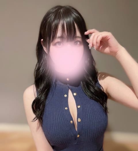 みれいです( ට   ට ๑)🩵
夏は引きこもりなので、夏の終わりに出勤します🍂

9/3-6に仙台おります、今度こそハ