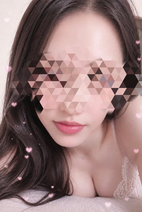 今日は昨日買った新しいブラつけてるの🫣
新しいものってやっぱり気分上がる〜🥰✨